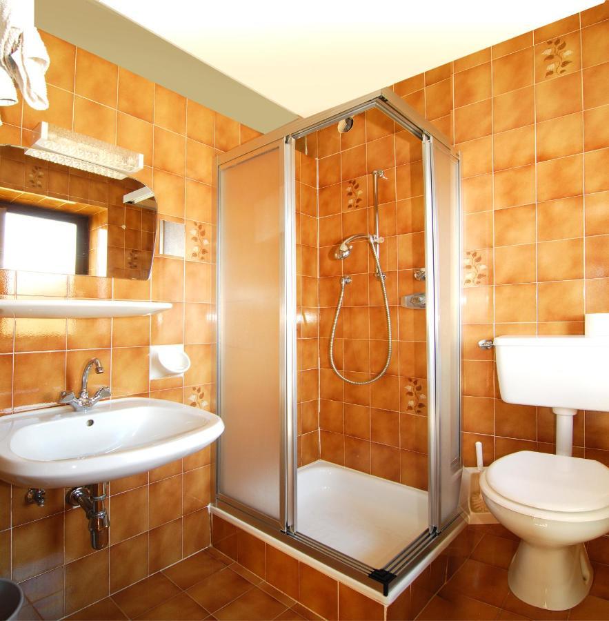 Bed and Breakfast Wegscheiderhof Брессаноне Экстерьер фото
